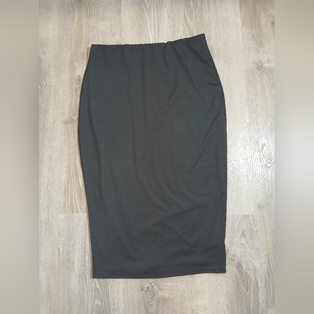 Fashion Nova Elegant Black Pencil Skirt Size: 1X